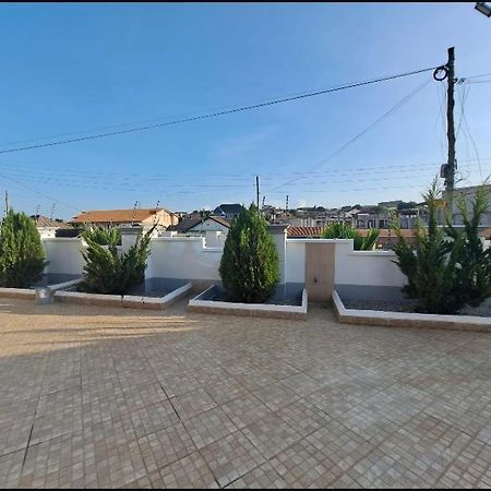 Baffour Apartments Adiebaba Bagian luar foto