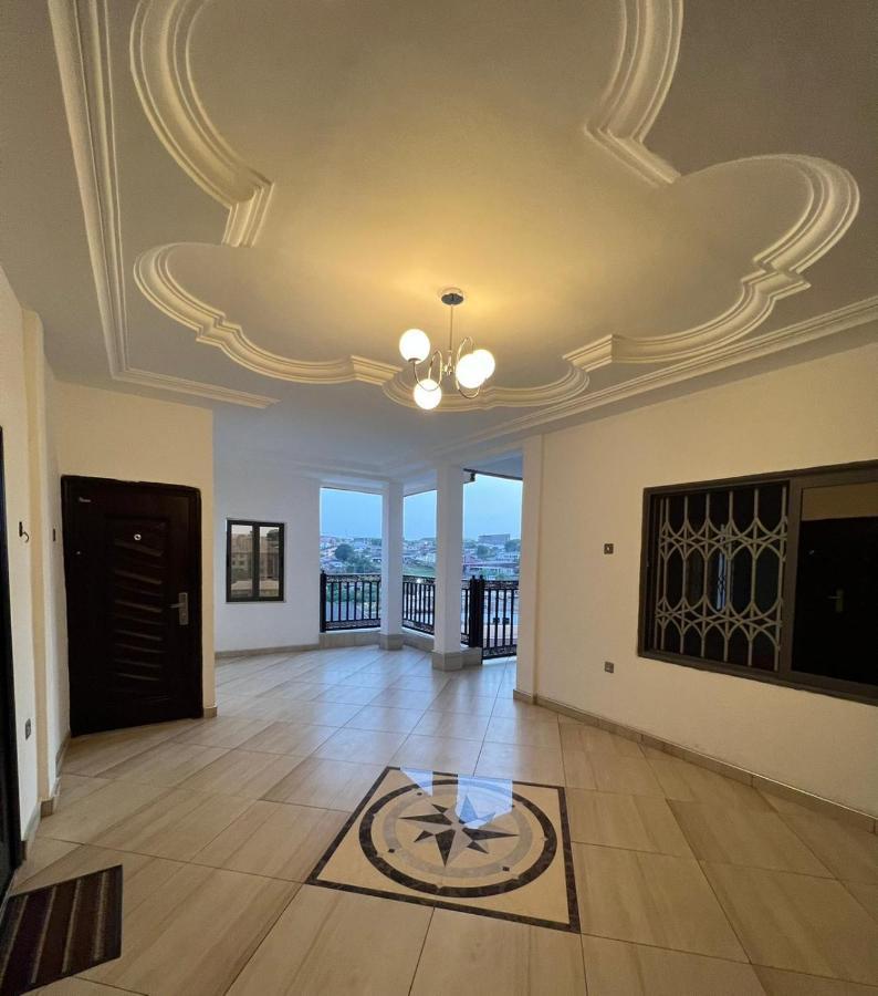 Baffour Apartments Adiebaba Bagian luar foto